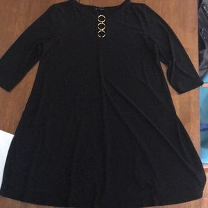 XL Roz & Ali Simple black dress with gold loops.
